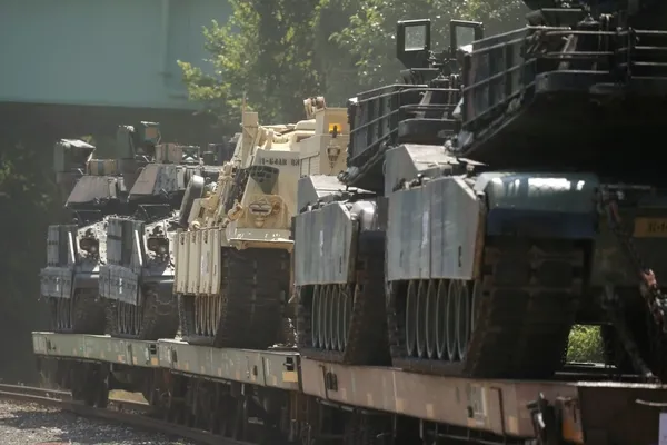 jens-stoltenberg-abdnin-m1-abrams-tanki-ingiltere-ve-almanyaninkilerle-birlikte-fark-yaratabilir-1674675571364.jpg Jens Stoltenberg: ABD'nin "M1 Abrams" tankı İngiltere ve Almanya'nınkilerle birlikte fark yaratabilir - 9