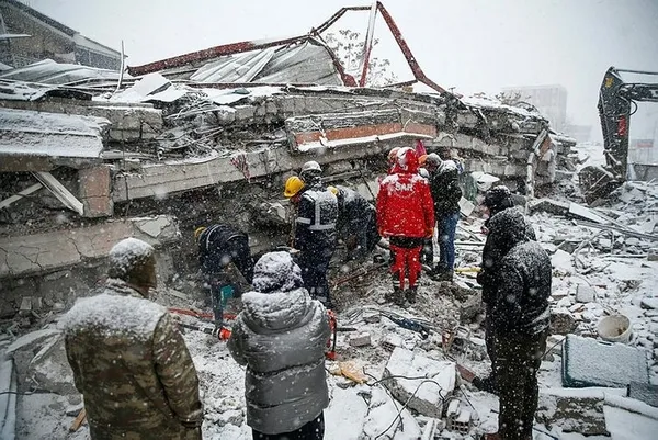 1677750644682.jpg Deprem bölgesine giden itfaiyeci: O olay beni çok etkiledi - 3
