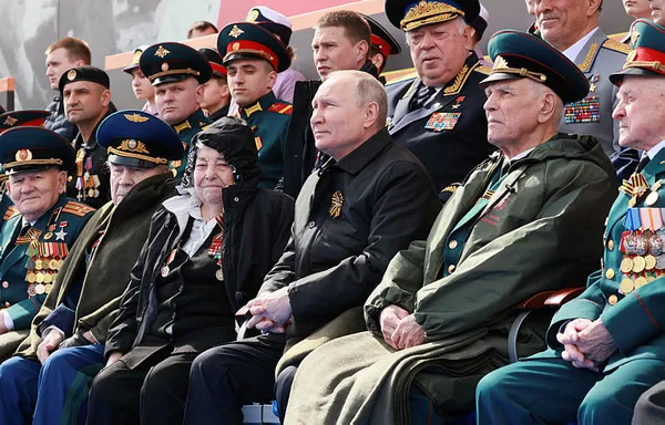 İngiltere'den Rusya-Ukrayna savaşına sert tepki! Putin'e faşizm ve zorbalık göndermesi - 3