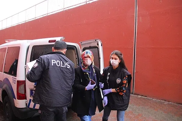 Kayseri’de apartmana domuz yağı süren kadının ifadesi ortaya çıktı - 4