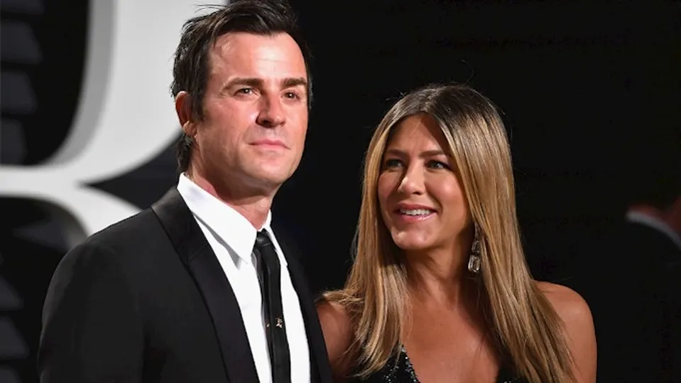 Jennifer Aniston’a dost kazığı