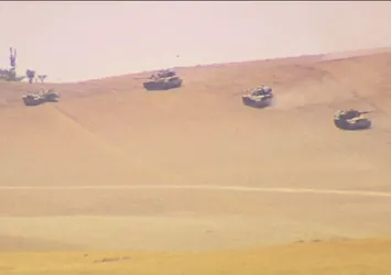 Tanklar sınırı geçti!