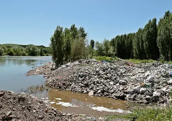 UNESCO mirası Hevsel Bahçeleri'ne moloz!