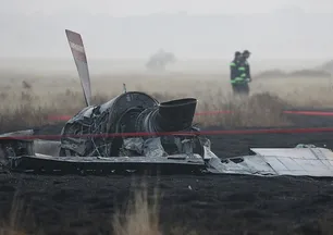Gürcistan’da düşen askeri kargo uçağının enkazı görüntülendi!