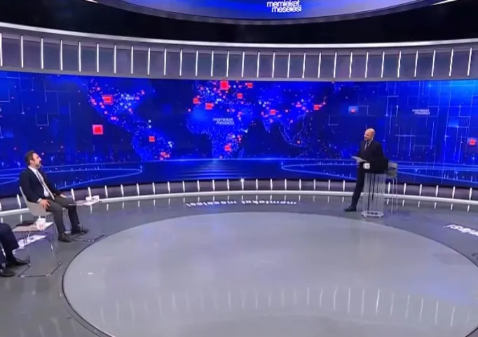 Suriye'de yeni dönem: SDG/YPG feshedildi