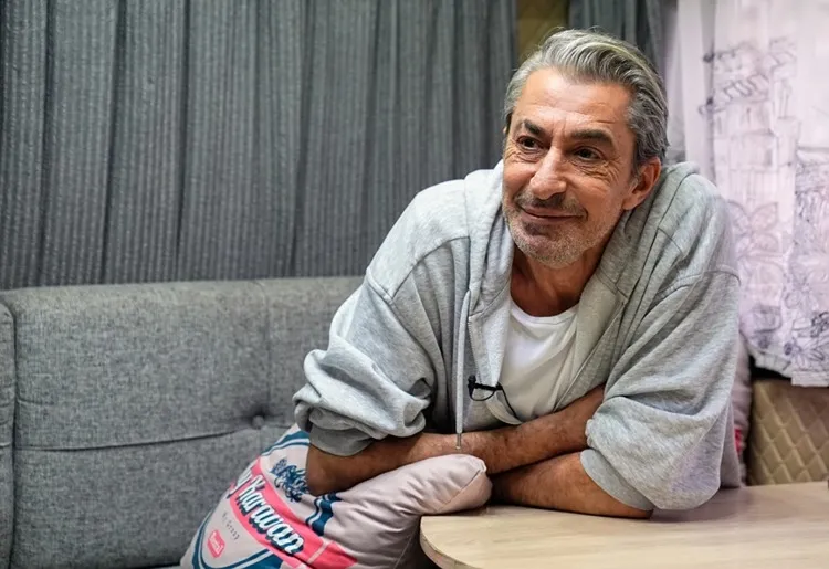 erkan-petekkaya-chpyi-topa-tuttu-ozgur-ozele-zehir-zemberek-sozler-1779172155078.jpg Erkan Petekkaya CHP'yi topa tuttu! Özgür Özel'e zehir zemberek sözler - 2