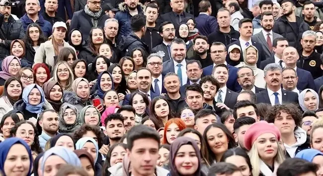 turkiyenin-ilk-astronotu-alper-gezeravci-bunda-sonra-onumuz-acik-uzaydaki-yerimizi-adim-adim-almaya-basladik-1708617707528.jpeg Türkiye'nin ilk astronotu Alper Gezeravcı: Bunda sonra önümüz açık, uzaydaki yerimizi adım adım almaya başladık - 3