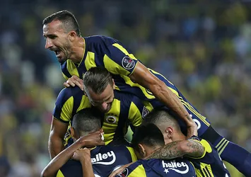 Kadıköy'de sevinen taraf Kanarya
