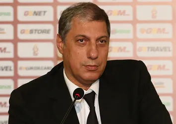 “Futbolcu maaşları zor ödenir"