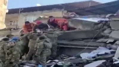 Enkaz altındaki Buse kurtarıldı!