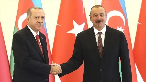 gardas-aliyevden-baskan-erdogana-dogum-gunu-mesaji-1708873539938.jpeg Gardaş Aliyev'den Başkan Erdoğan'a doğum günü mesajı! “Türkiye bugün sizin bilge liderliğinizle ikinci yüzyılına giriyor” - 2