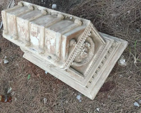 manisada-tarihi-eser-kacakciligi-operasyonu-roma-donemi-lahdini-5-milyon-liraya-satmak-isterken-yakalandi-1672048423016.jpg
