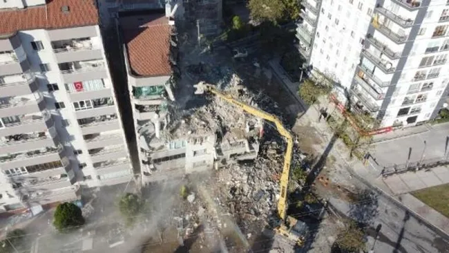 İzmir depreminde yıkılan Yılmaz Erbek Apartmanı 9 can aldı - 2