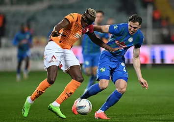 Galatasaray zorlu deplasmanda galip! Rize'de sahne Osimhen'in