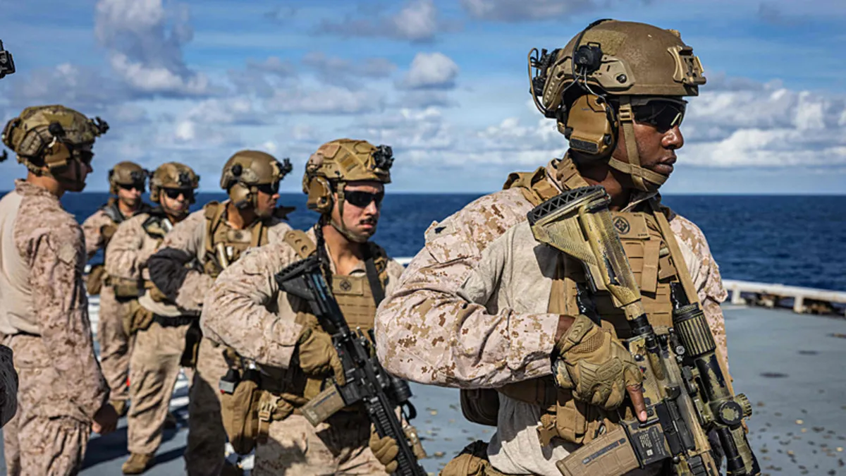 Venezuela'dan "emperyalist tehditlere" karşı askeri önlem