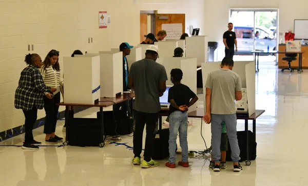 ABD’de nefesler tutuldu! Kongre ara seçimlerinde son durum