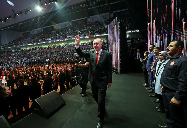 son-dakika-turkiye-yuzyili-icin-buyuk-gun-baskan-recep-tayyip-erdogan-ak-partinin-2023-vizyon-belgesini-acikla-1666971885188.jpg Son dakika: Türkiye Yüzyılı için büyük gün! Başkan Recep Tayyip Erdoğan AK Parti'nin 2023 vizyon belgesini açıkladı - 22