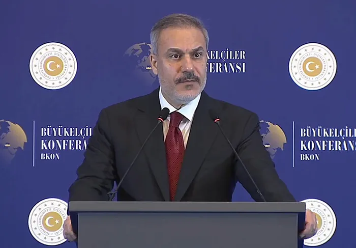 bakan-fidan-fransiz-televizyonuna-konustu-ypg-bizim-ne-istedigimizi-biliyor-1734782001159.jpeg Dışişleri Bakanı Hakan Fidan (A HABER ARŞİV)
