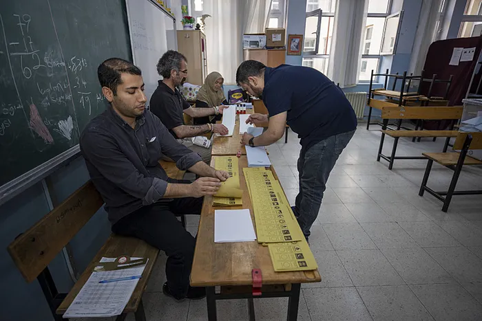 İstanbul’da seçim sonuçları netleşti! Ekrem İmamoğlu mu Murat Kurum mu? İşte ilçe ilçe seçim sonuçları...