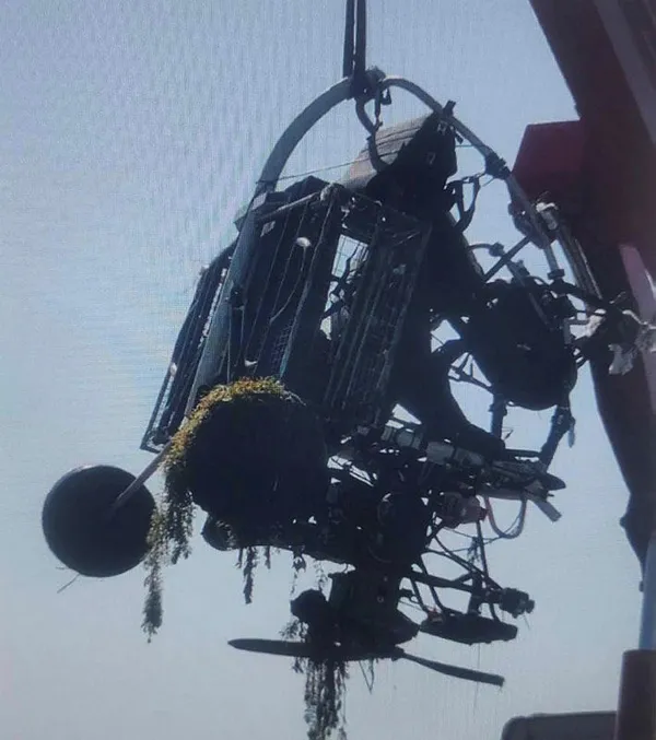 Mersin’deki polisevine düzenlenen terör saldırısında yeni gelişme! Teröristlerin geldiği paramotorun görüntüleri ortaya çıktı