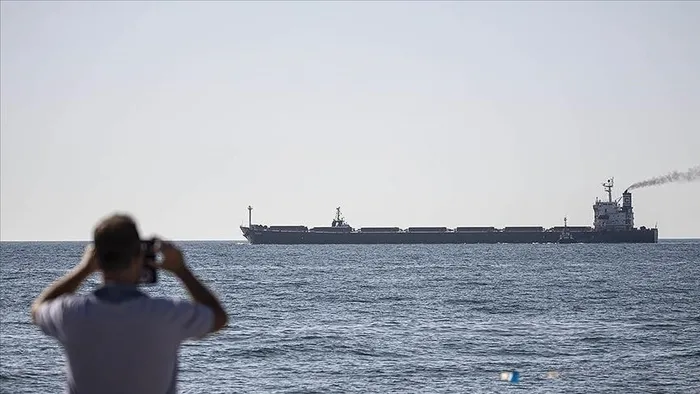 Son dakika: Türkiye’den tahıl sevkiyatı için kritik hamle! Milli Savunma Bakanı Akar Ukrayna savunma ve altyapı bakanları ile görüştü