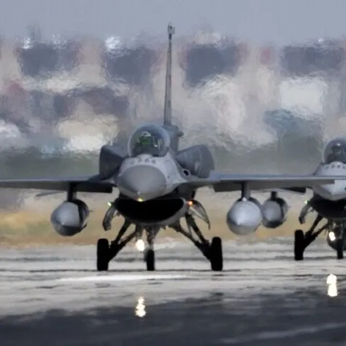 Türk F-16 Savaş Uçakları NATO Görevi İçin Estonya'da Konuşlandı