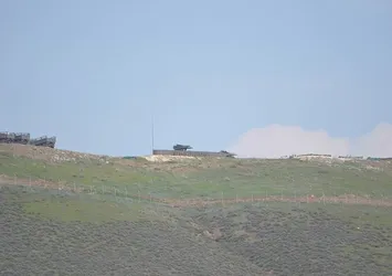 Sınırda top atışları