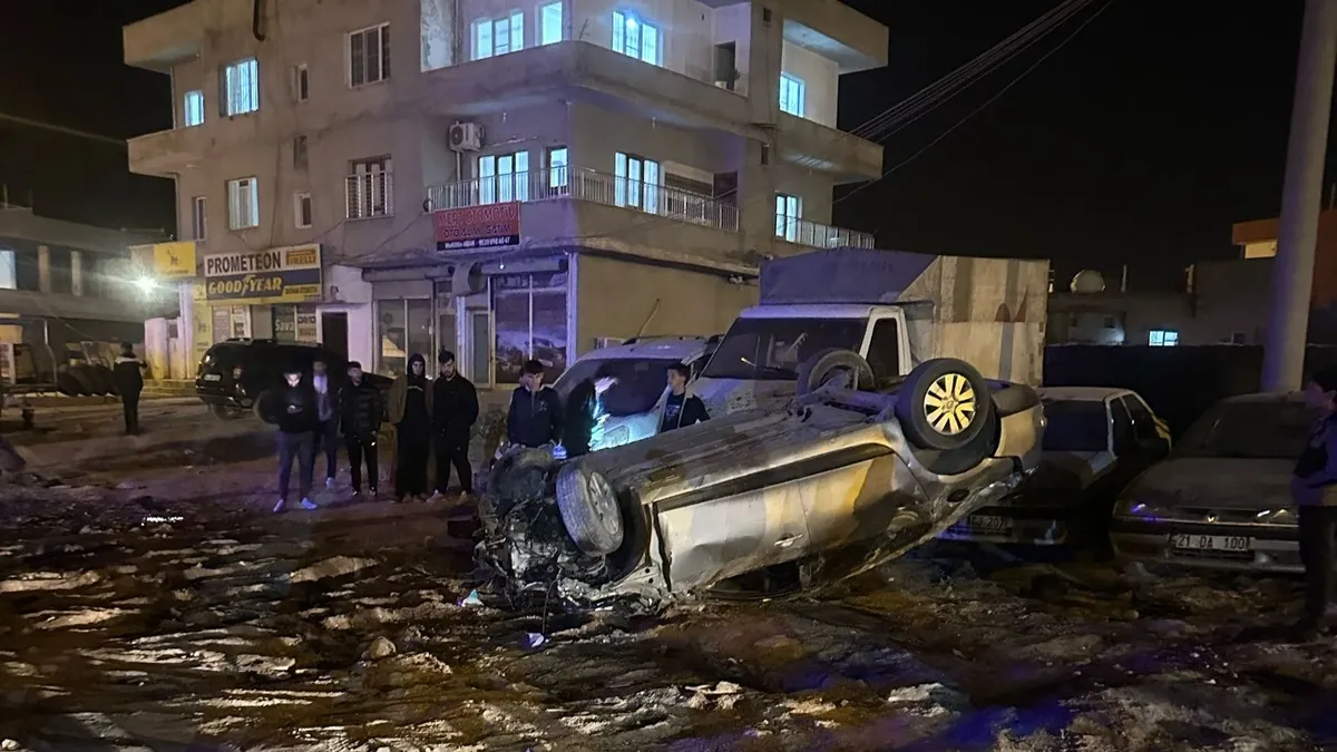 Eve dönüş kanlı bitti: Halı saha çıkışı feci kaza!