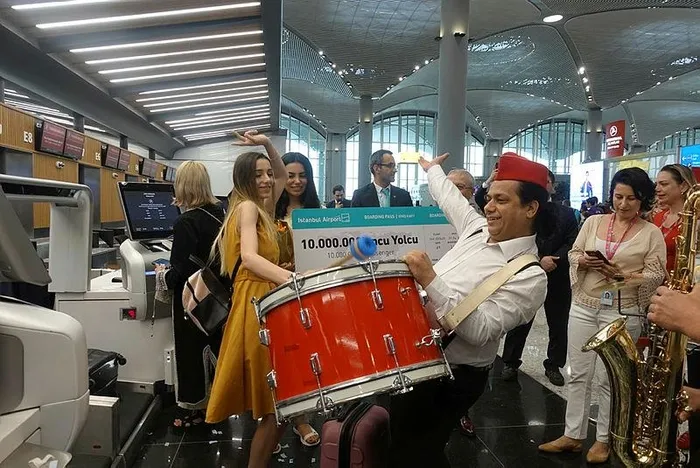 İstanbul Havalimanı’nda 10 milyonuncu yolcuya sürpriz