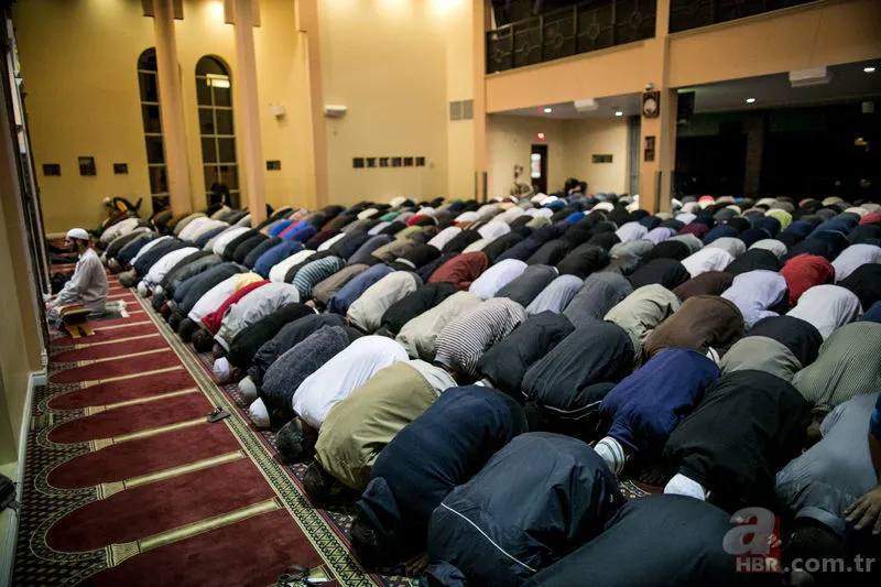 Teravih namazında okunan dualar nelerdir? Teravih namazı sünnet mi, farz mı? Teravihte okunan salavat nedir? 7