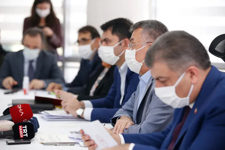 son-dakika-izmirde-deprem-cumhurbaskani-yardimcisi-fuat-oktay-ve-bakanlardan-flas-aciklama-1604220259528.jpg Son dakika: İzmir'de deprem! Cumhurbaşkanı Yardımcısı Fuat Oktay ve bakanlardan flaş açıklama - 1