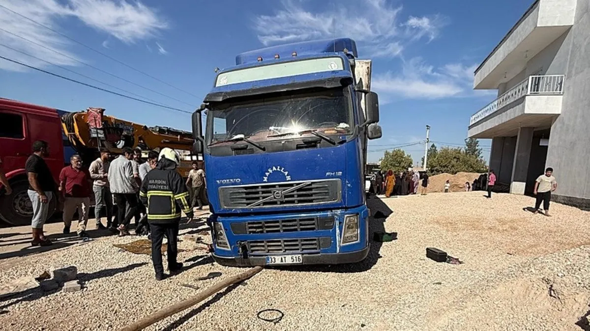 TIR'ın altında kalan şoförden acı haber! Yaşam mücadelesini kaybetti