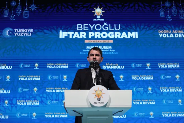 cevre-sehircilik-ve-iklim-degisikligi-bakani-murat-kurum-ilk-konutlar-cumartesi-gunu-teslim-edilecek-1682059723851.jpg Çevre, Şehircilik ve İklim Değişikliği Bakanı Murat Kurum: İlk konutlar cumartesi günü teslim edilecek - 2