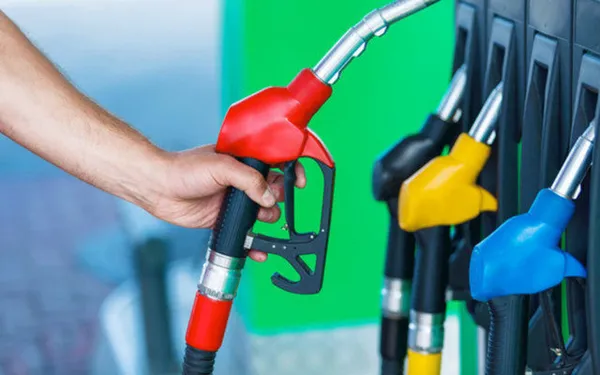 1666290220879.jpg Benzin ve motorine indirim! Cuma günü pompaya yansıyacak iddiası! 20 Ekim 2022 İstanbul Ankara İzmir benzin ve motorin fiyatları - 8