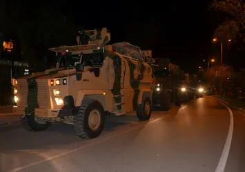 Suriye sınırına askeri sevkiyat