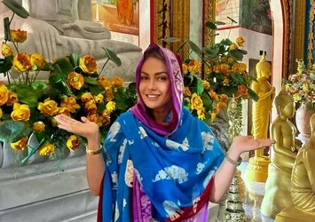 Yeliz Yeşilmen'e fil öpücüğü! Neye uğradığını şaşırdı...