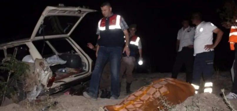 Niğde'de feci kaza: 3’ü çocuk, 4 ölü, 8 yaralı