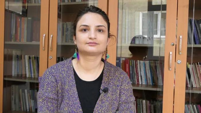Son dakika: DBP Diyarbakır İl Başkanı Seval Gülmez gözaltına alındı! HDP’li 4 vekil ve il başkanına soruşturma - 2