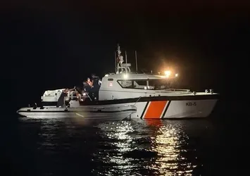 Çanakkale Boğazı'nda 6'sı çocuk 18 kaçak göçmen yakalandı