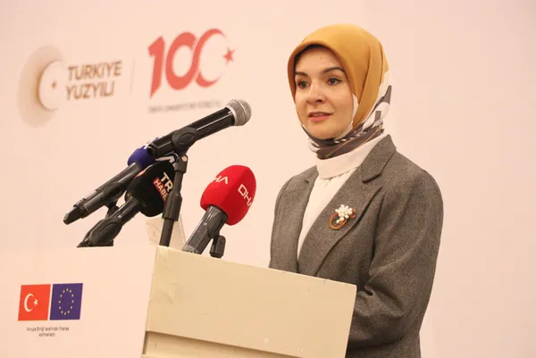 Yeni evleneceklere 150 bin TL faizsiz kredi! Faizsiz evlilik kredisi başvuruları ne zaman? Bakan Göktaş’tan açıklama geldi