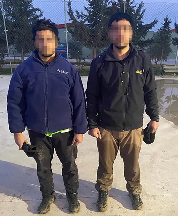 son-dakika-turkiyeye-girmeye-calisiyorlardi-4u-teror-orgutu-uyesi-16-kisi-yakalandi-1613915022091.jpg Son dakika: Türkiye'ye girmeye çalışıyorlardı! 4'ü terör örgütü üyesi 16 kişi yakalandı - 2