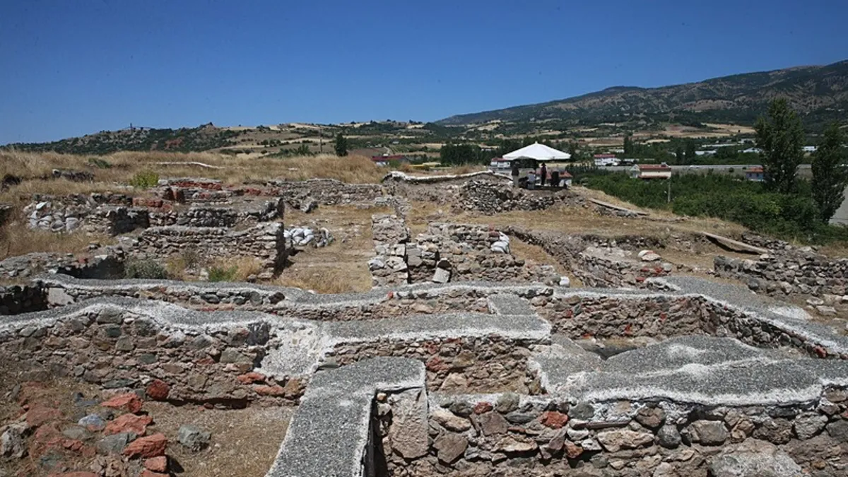Komana Pontika Antik Kenti'nde Selçuklu dönemine ait üzengi bulundu
