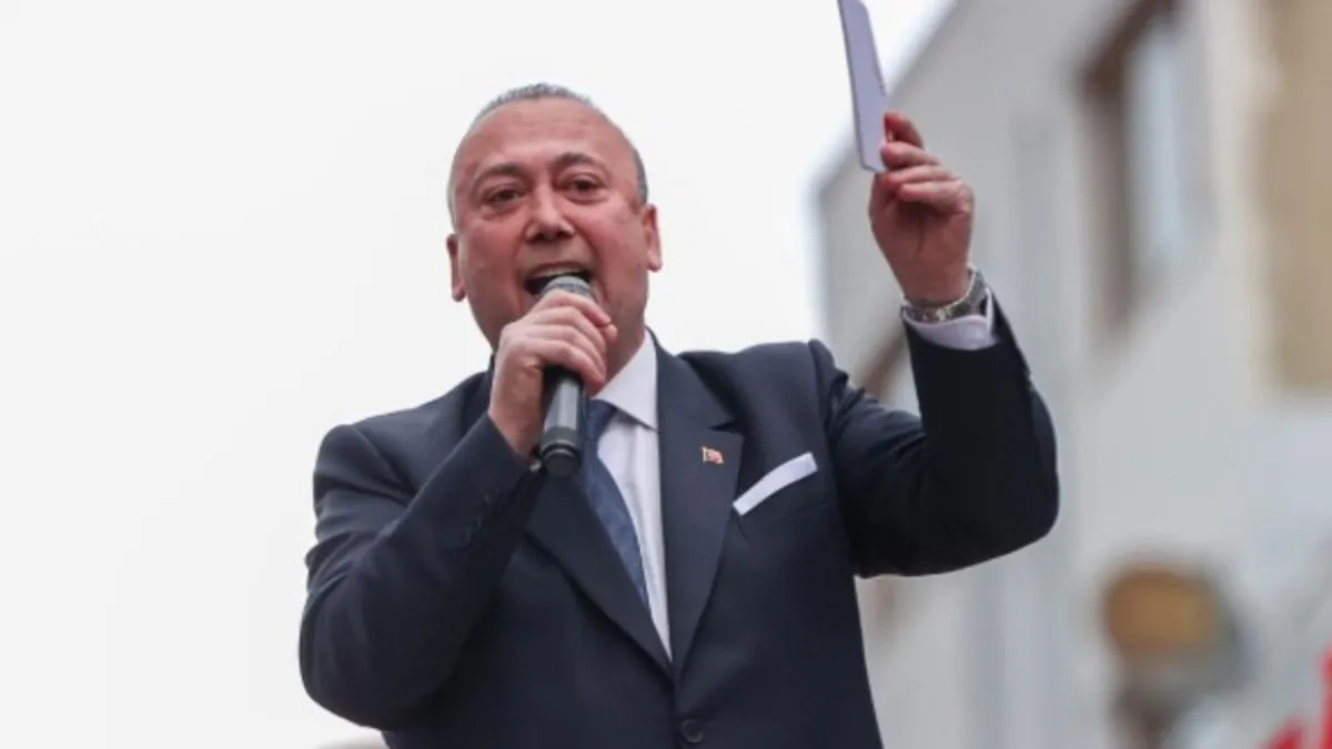 İçişleri duyurdu: Uşak Belediye Başkanı Özkan Yalım görevden uzaklaştırıldı