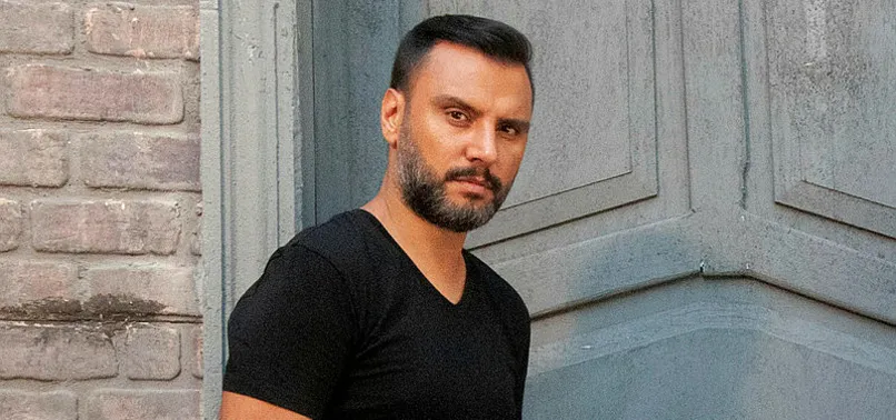 Alişan’dan sosyal medyada yayılan iftiralara sert tepki: Benim vatanım belli senin neresi?