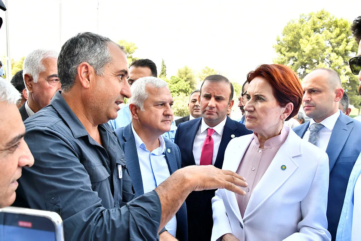 O çiftçinin elektrik faturası yalanı elinde patladı! Meral Akşener'in önünü kesip dert yandı ama gerçek ortaya çıktı...
