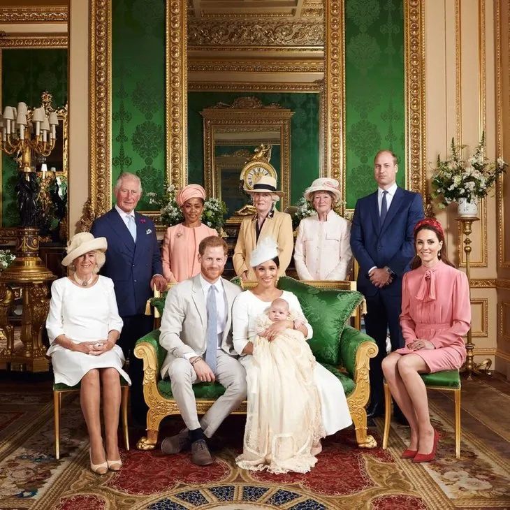 Prens Harry’nin eşi Meghan Markle bir yaşına giren oğluyla video paylaştı