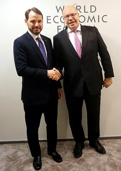 Hazine ve Maliye Bakanı Albayrak'tan Davos'ta kritik görüşmeler - 2