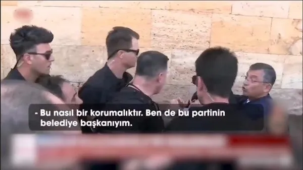 1694284345298.jpg Diktatör Kemal! Elini sıkmak isteyen CHP Belediye Başkanı Arslan Kılıçdaroğlu'nun korumaları tarafından tartaklandı - 1