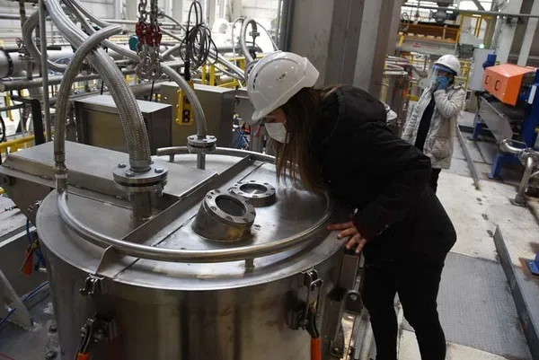 Türkiye’den bir tarihi adım daha! Lityum karbonat üretimi başladı! Yerli otomobilde de kullanılacak