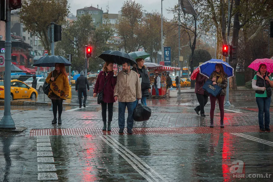 İSTANBUL HAVA DURUMU: 11-12-13-14-15 Ağustos İstanbul'da hava nasıl olacak? Dolu yağışı, hortum uyarısı... 6